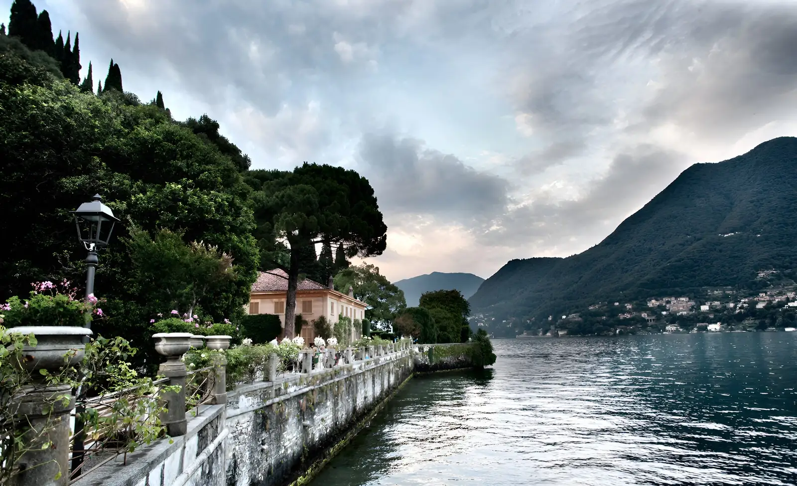 villa pizzo wedding